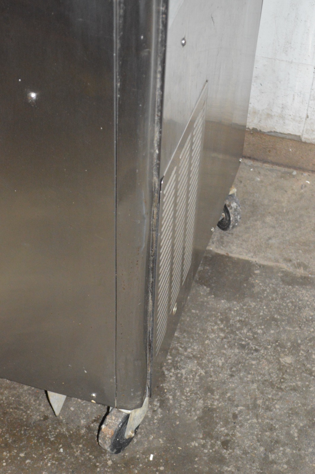 Taylor Crown C717-27 Air Cooled Soft Serve Ice Cream Machine - Single Phase