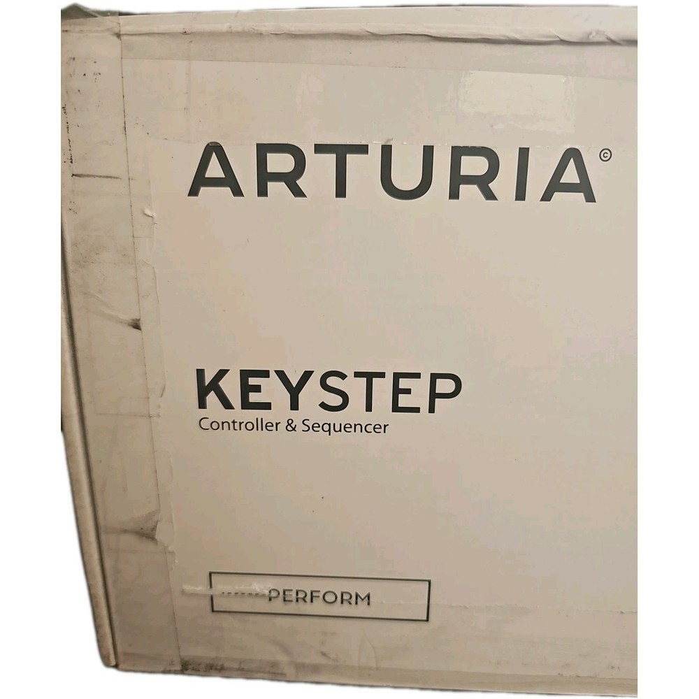 Arturia KeyStep 32-Key MIDI Controller with Damage box No Power Supply.