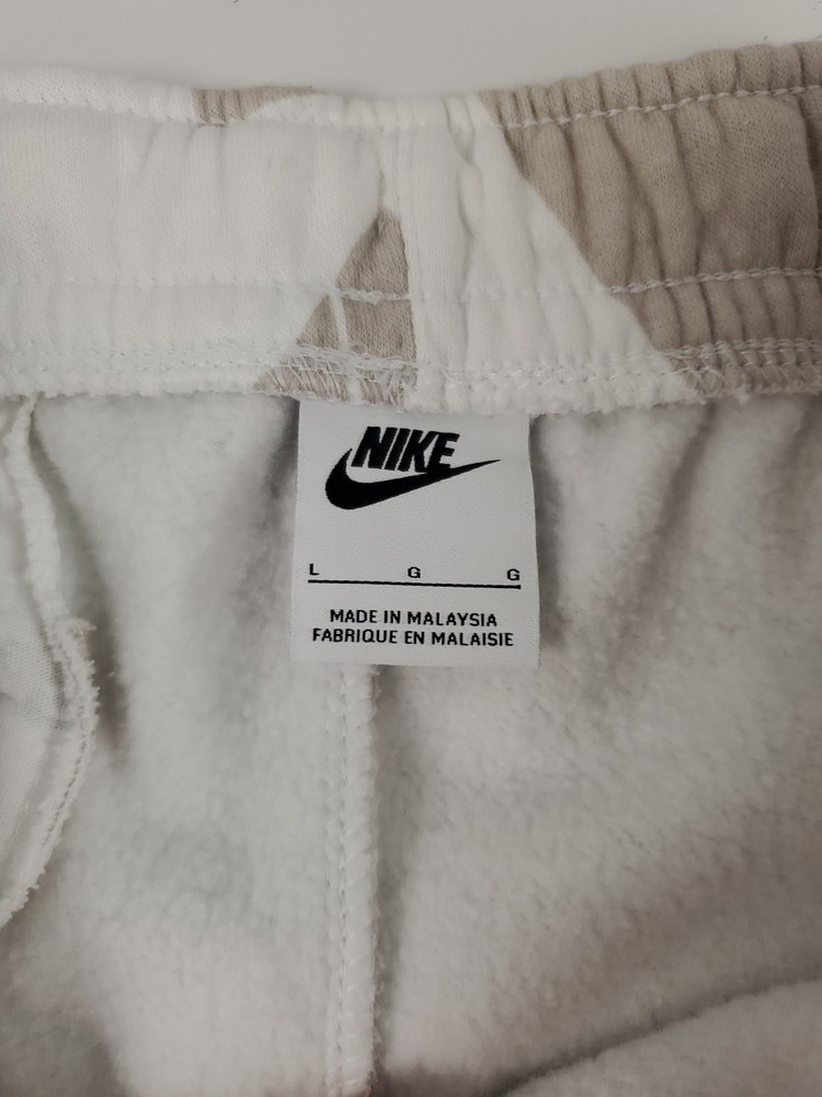 Nike jogger sweatpants size large