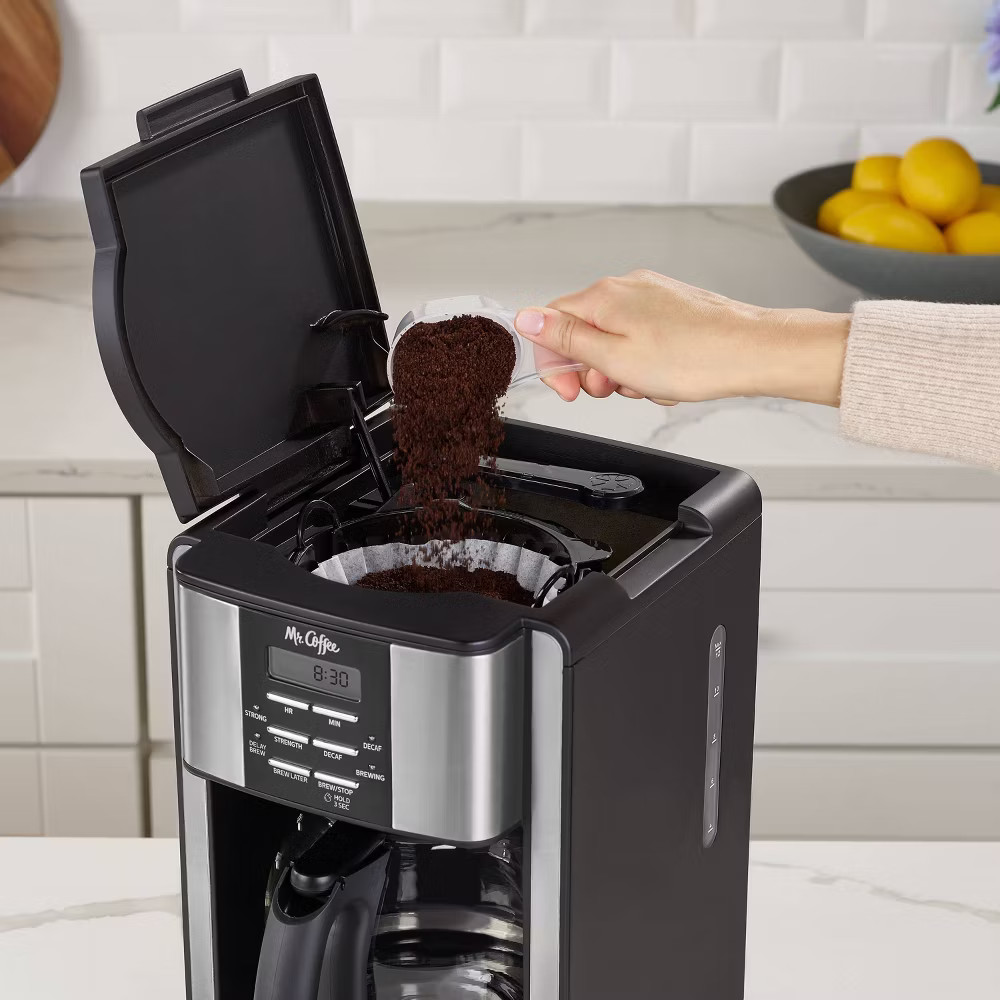 Mr. Coffee 60 oz Programmable Black 12-Cup Programable Maker Black/Stainless