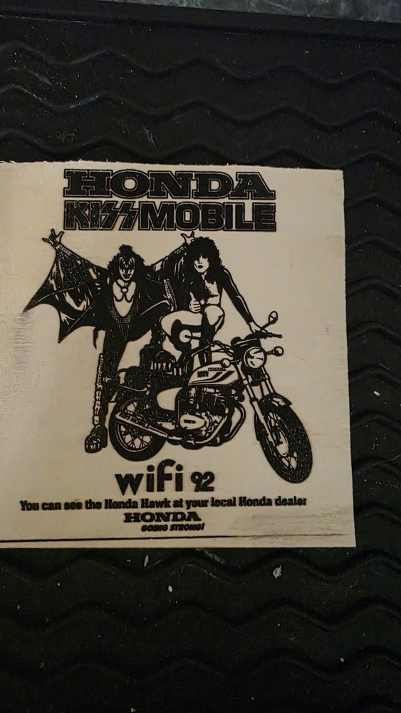 Kiss HONDA PLAQUE * Kissmobile