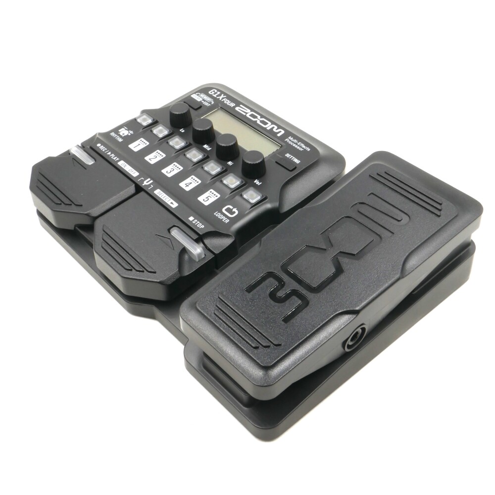 Zoom G1X FOUR Guitar Multi-Effects Processor with Expression Pedal **OPEN BOX**