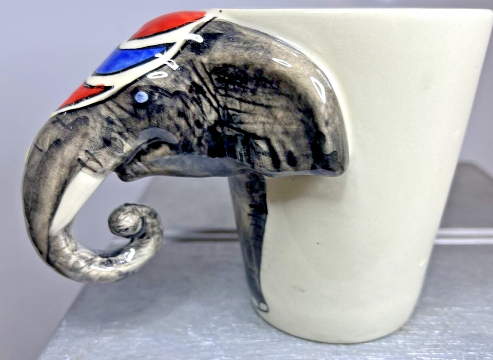 Thailand Hand Painted Ceramic Elephant Mug Collectable Drinkware