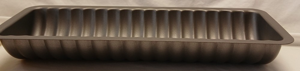 La Forme Half Round Loaf Pan Almond Cake