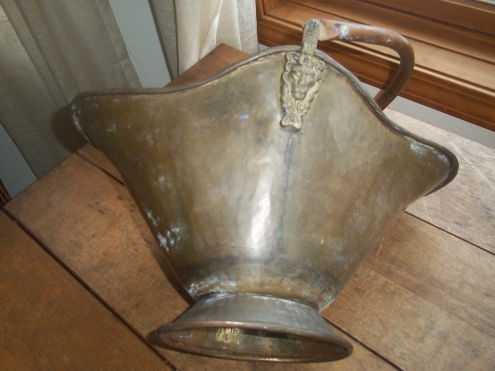 Large ANTIQUE SOLID BRASS Fireplace Coal Log Wood Scuttle Bucket-EUC-BRASS!!!