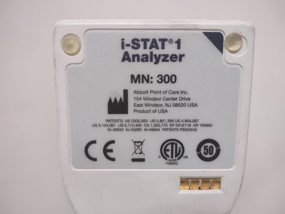 Abbott i-Stat 1 MN 300 Analyzer (NO BATTERIES)