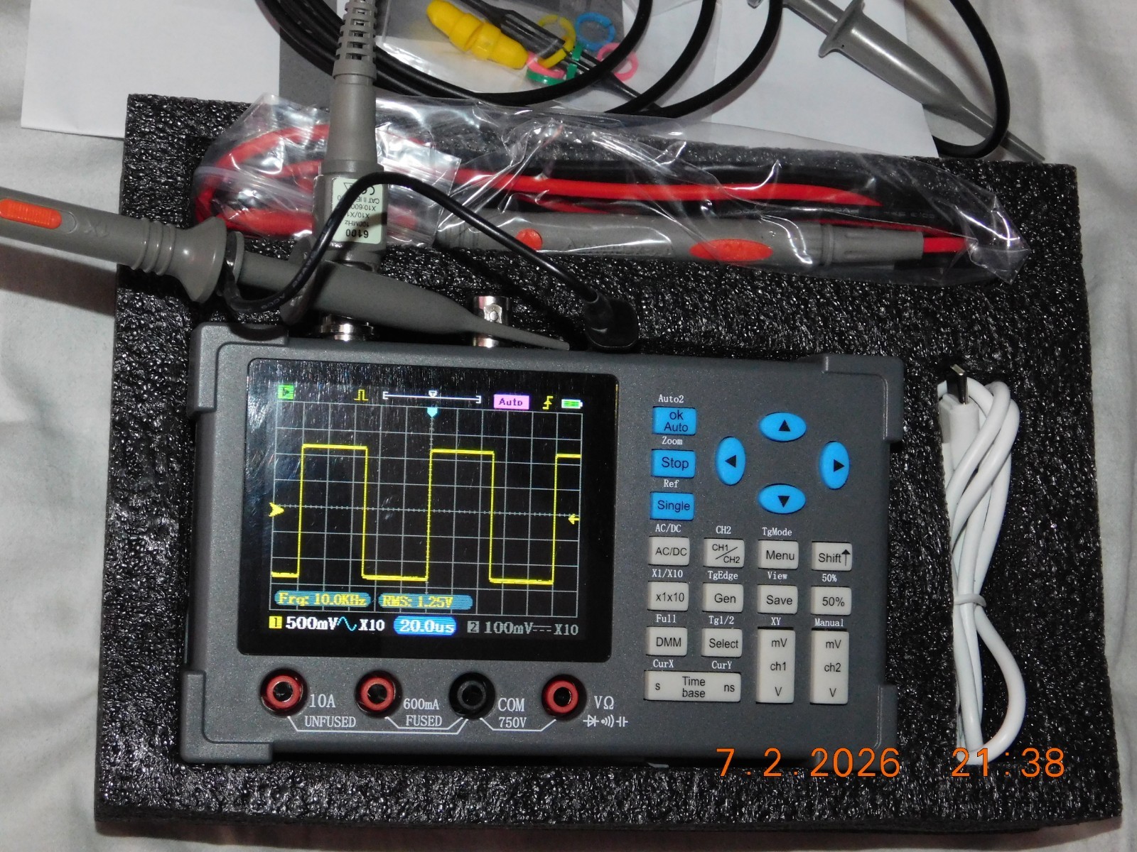 DSO 3d12 120MHz 2 Channel Digital Oscilloscope.