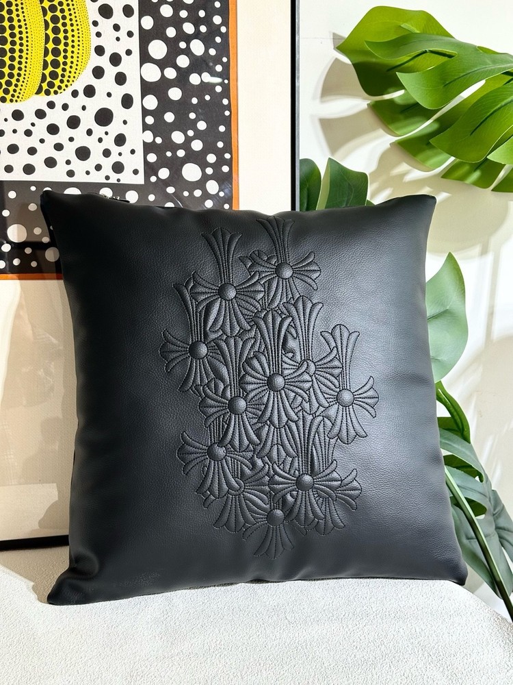 Pillow Chrome Hearts black