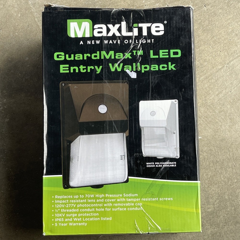 Maxlite 101552 GUARDMAX LED SECURITY LIGHT - 15W, 120-277V, 5000K, BRONZE
