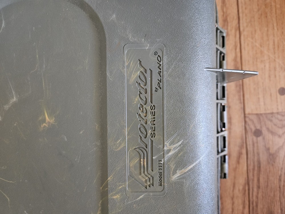 PSE Bow Madness Compound Bow RH 70# Max 25-30" Draw