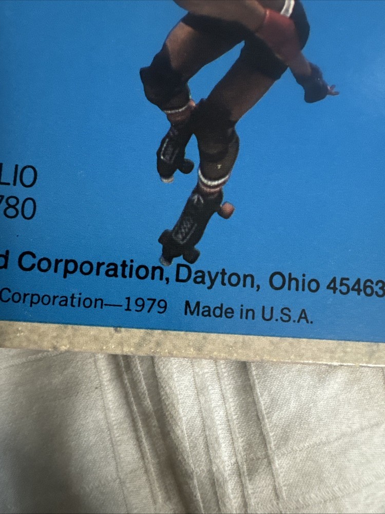 Vintage 1979 Mead Roller skating Folder 33-2780