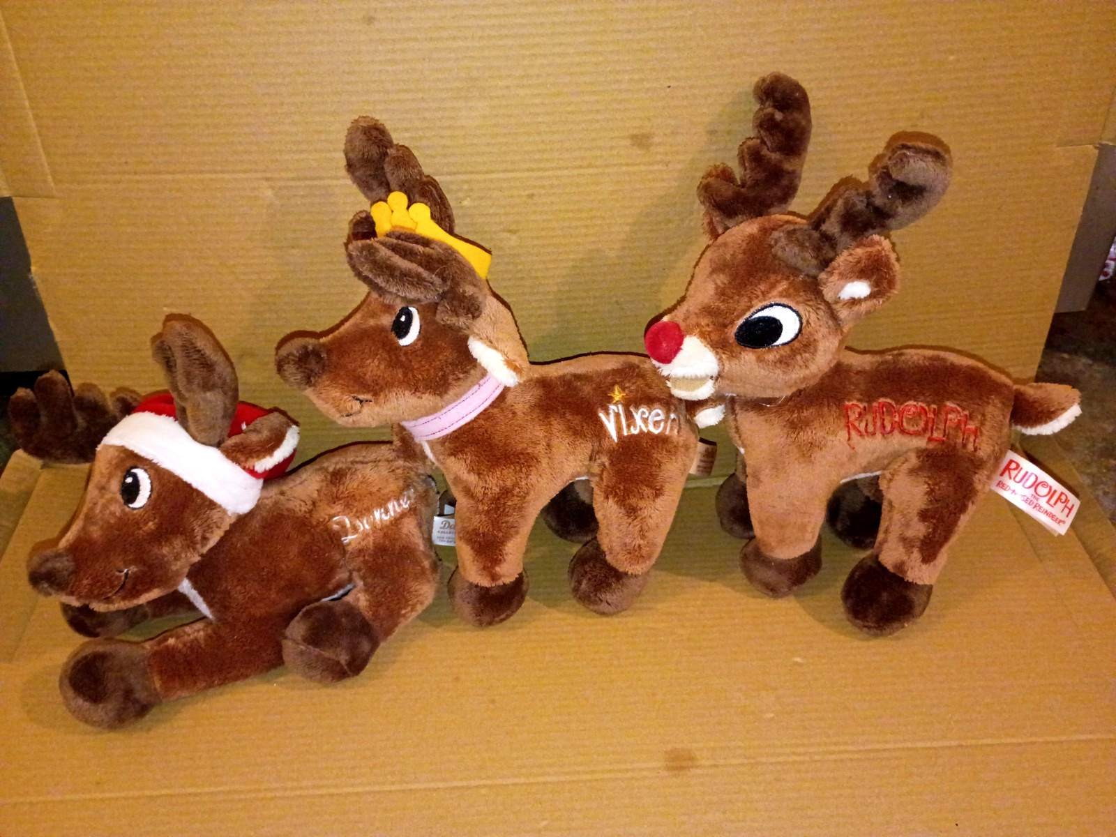 Vintage Dan Dee Lot of All 9 Santa's Reindeer 7" Plush.