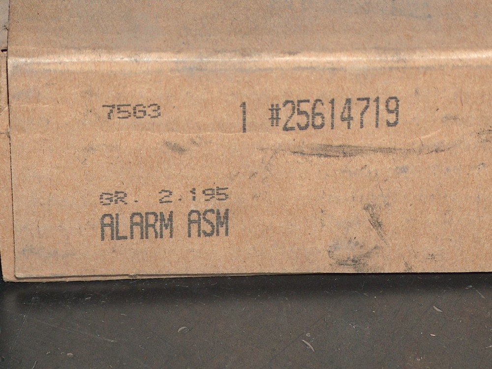 1992-95 Oldsmobile 88 98 GM NOS AC Delco Alarm ASM-M/FUNC Function Module