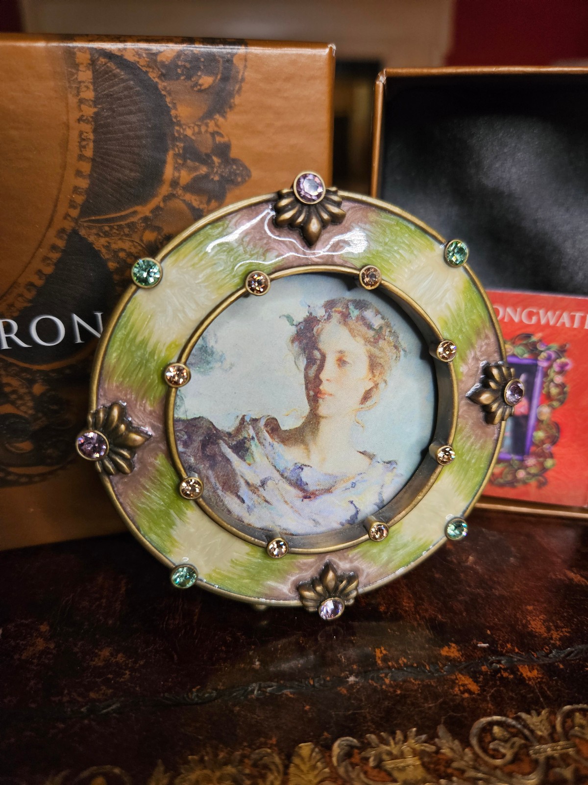 Jay Strongwater Agatha Swarovski Crystal Enamel Round Green Mauve Frame W/Box