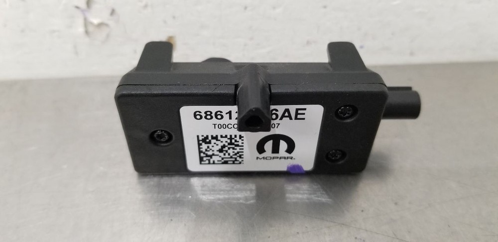 24 DODGE CHARGER GPS MAPPING CAMERA 68612086AE