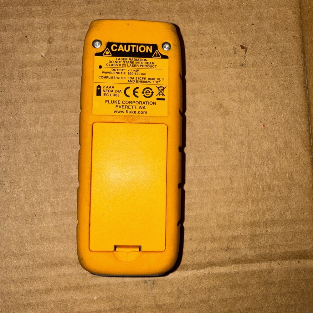 Fluke 411D Laser Distance Meter with Case