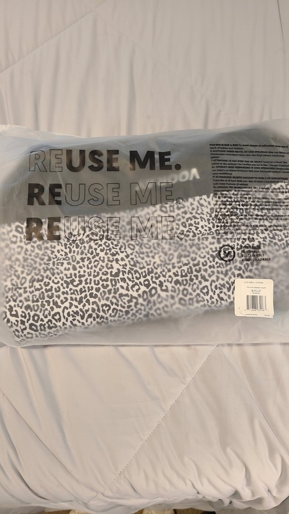 Vooray Flex Cinch Backpack Leopard Durable & Water Resistant