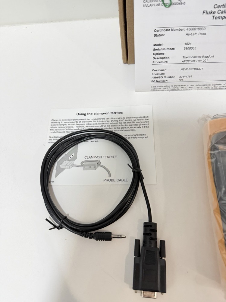 FLUKE 1524 REFERENCE THERMOMETER W/ PROBE & BAG (TESTED) FREE SHIPPING