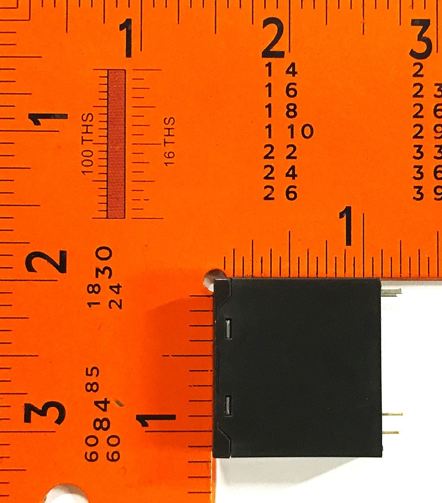 Omron 24 volt Solid State Relay G3RD-X02PN NOS