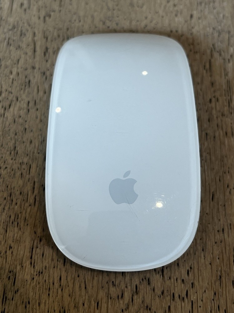 Apple A1314 / A1296 Wireless Keyboard + Magic Mouse - Bluetooth Mac Combo Set