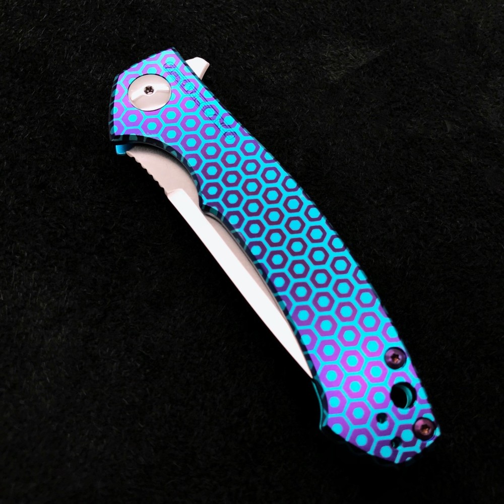 Zero Tolerance ZT 0450 Plain Edge Folder Hex Pattern. Ti screws zt450 BWL