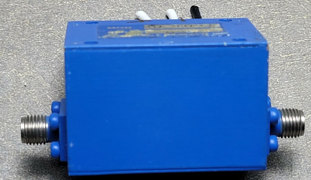 HD-1057, SER 005. Triangle microwave Inc.