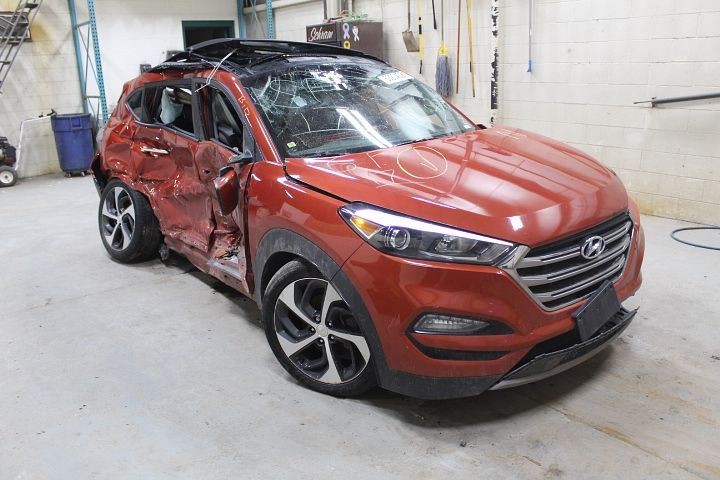 2017 Hyundai Tucson Windshield Mounted Camera/Projector 2360331