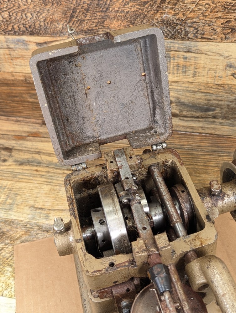 Bonis Never Stop Model A-21 Sewing Machine UNTESTED