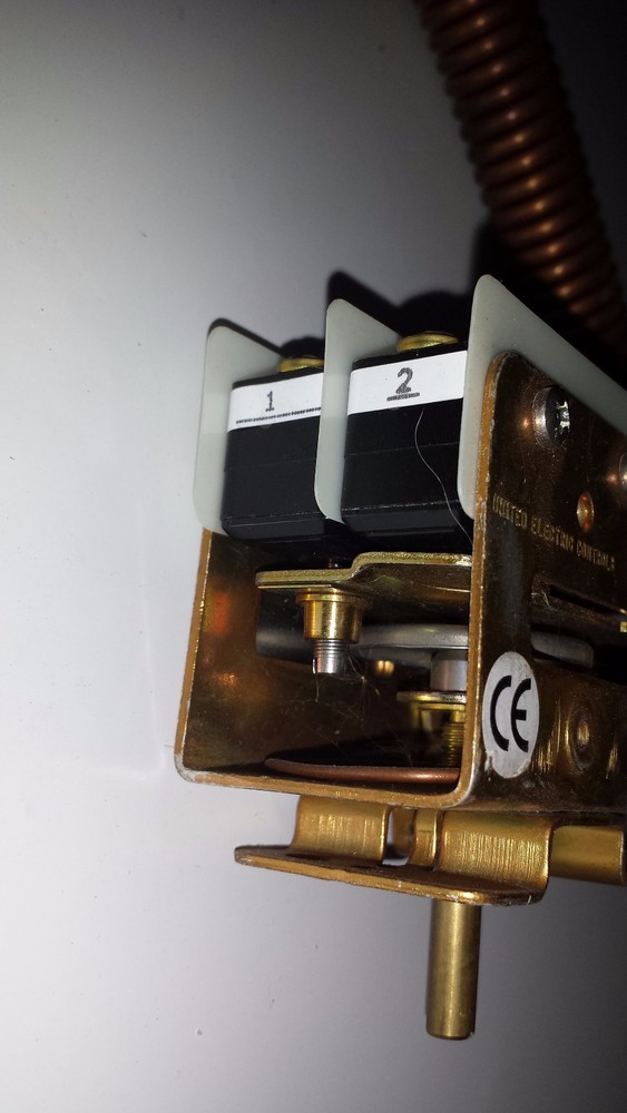 United Electric Controls Temperature Controller E55AS-13119-1