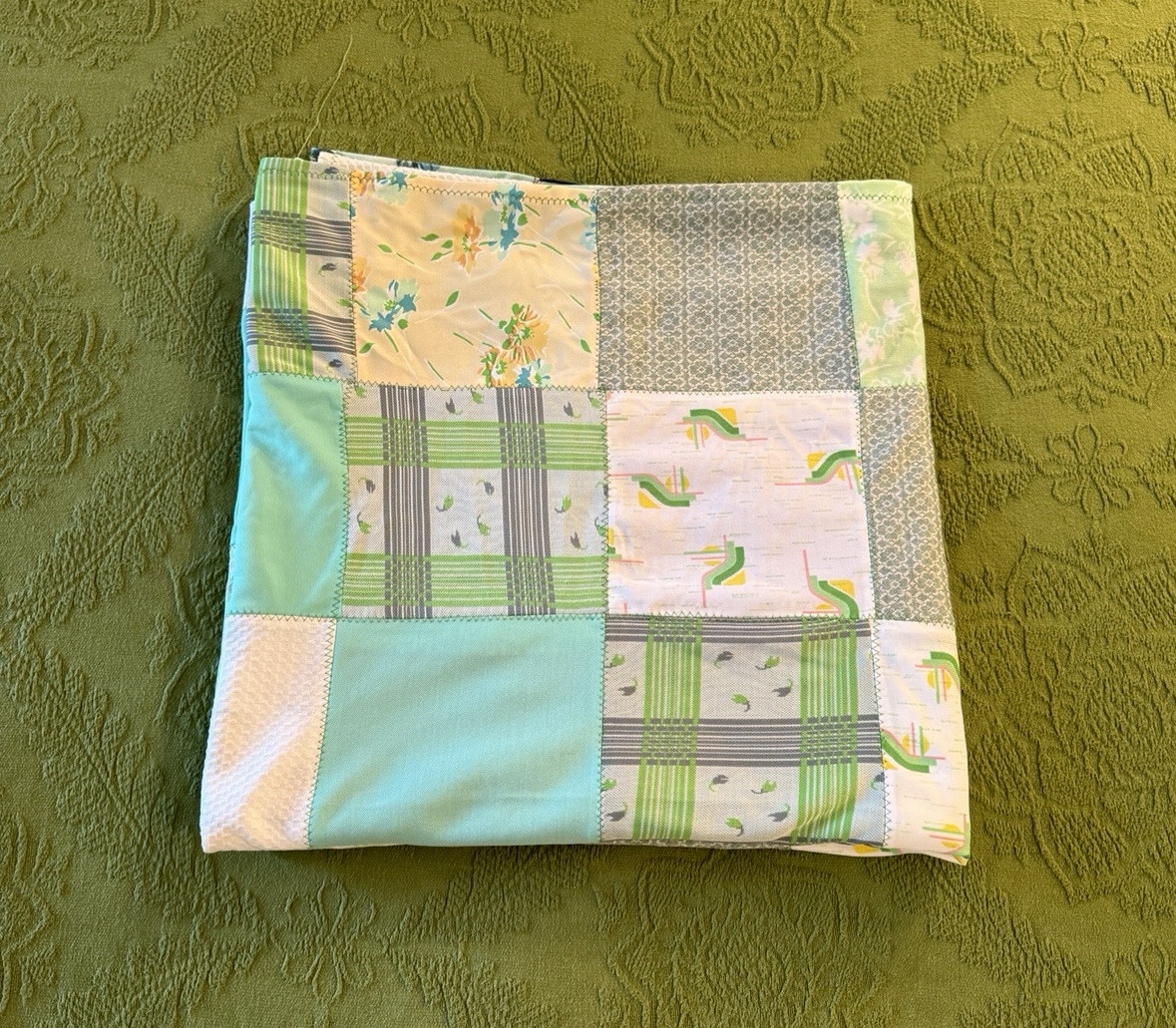 Vintage 70's Patchwork Coverlet Bedspread Quilt Topper