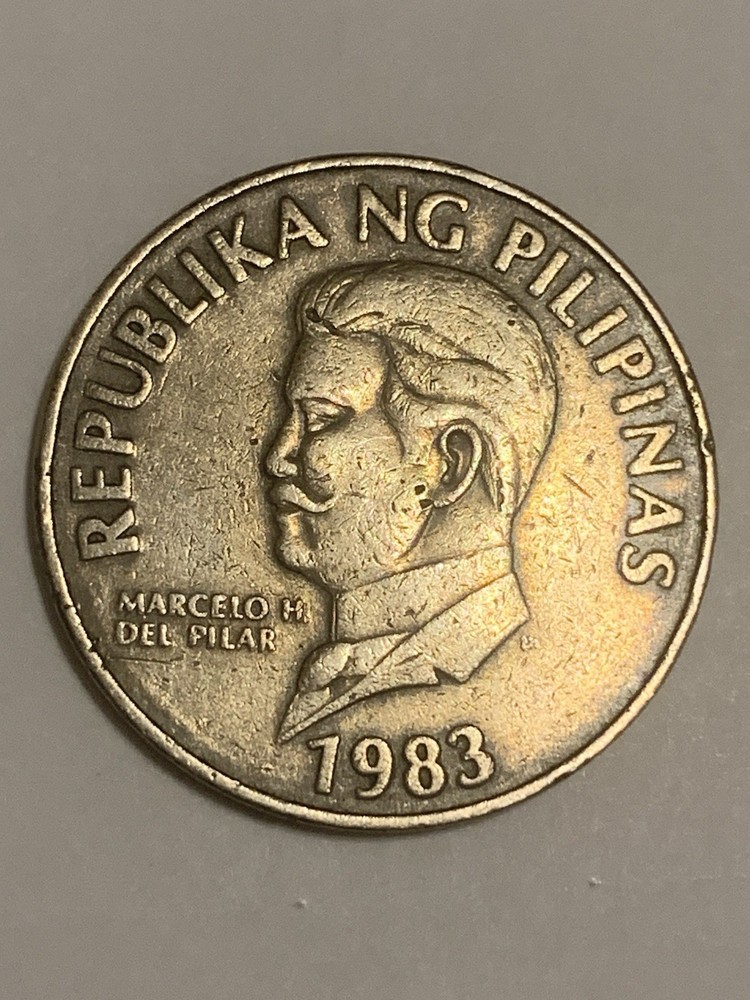 1983 Philippines 50 Sentimo Coin.  Philippines Currency.