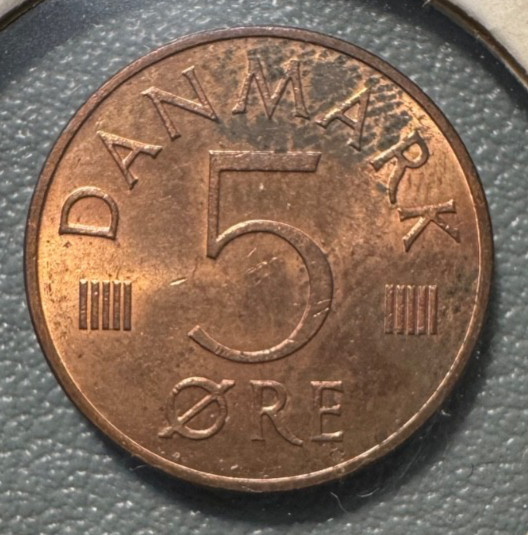 1973 Denmark 5 Ore coin - Excellent Condition