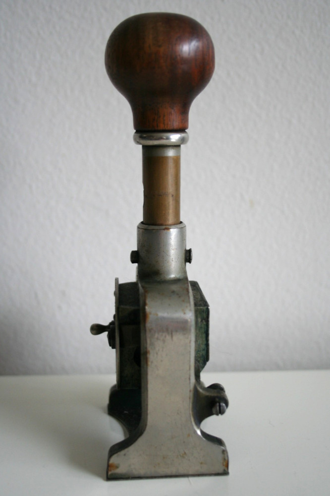 Antique Bates Automatic Numbering Machine 5 wheels Style E No. 107510