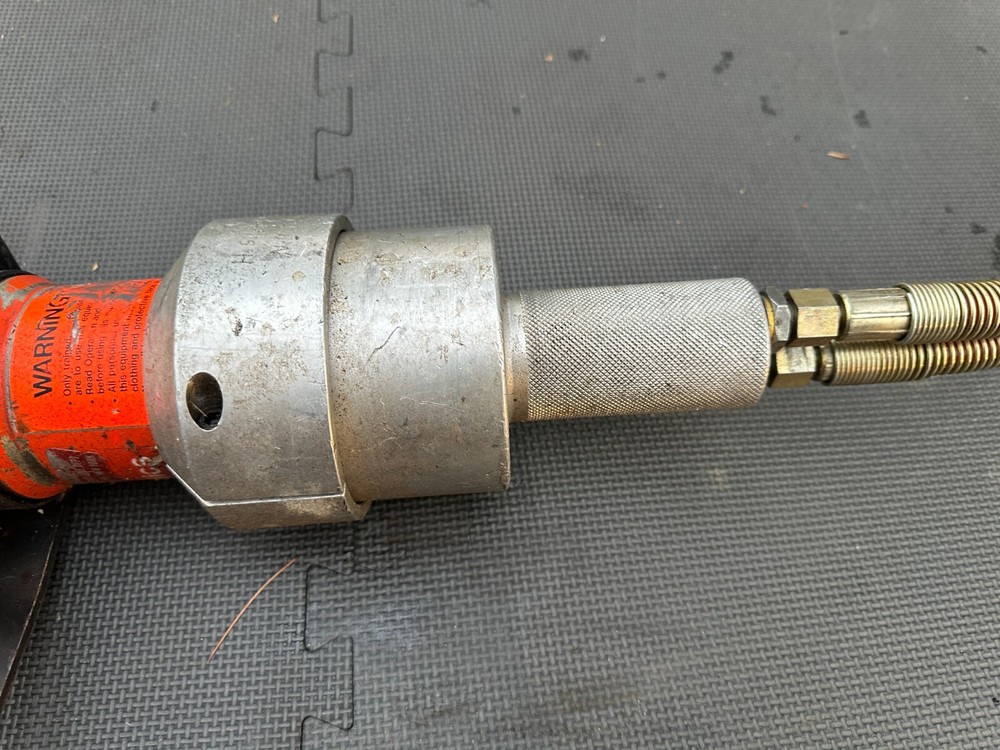 Holmatro Hydraulics Spreader Rescue Tool Working