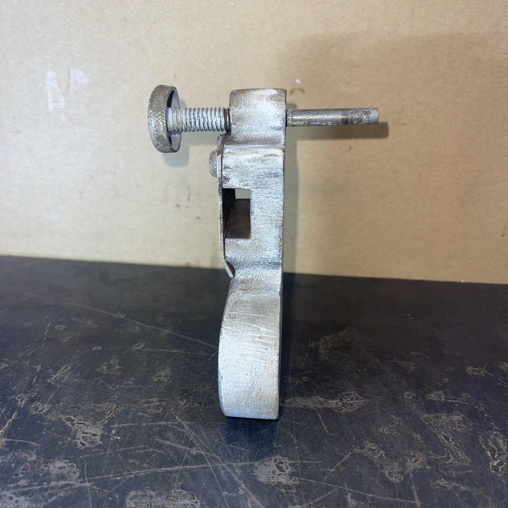 2 1/2HP Waterloo Contract Engine Push Rod Guide Holder Block Hit Miss Engine