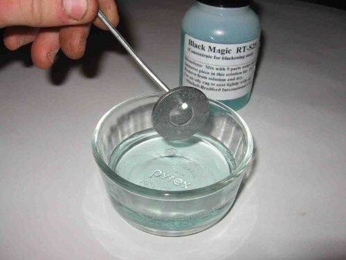 4 oz steel blackening concentrate, makes 2 1/2 pint gun blue / black