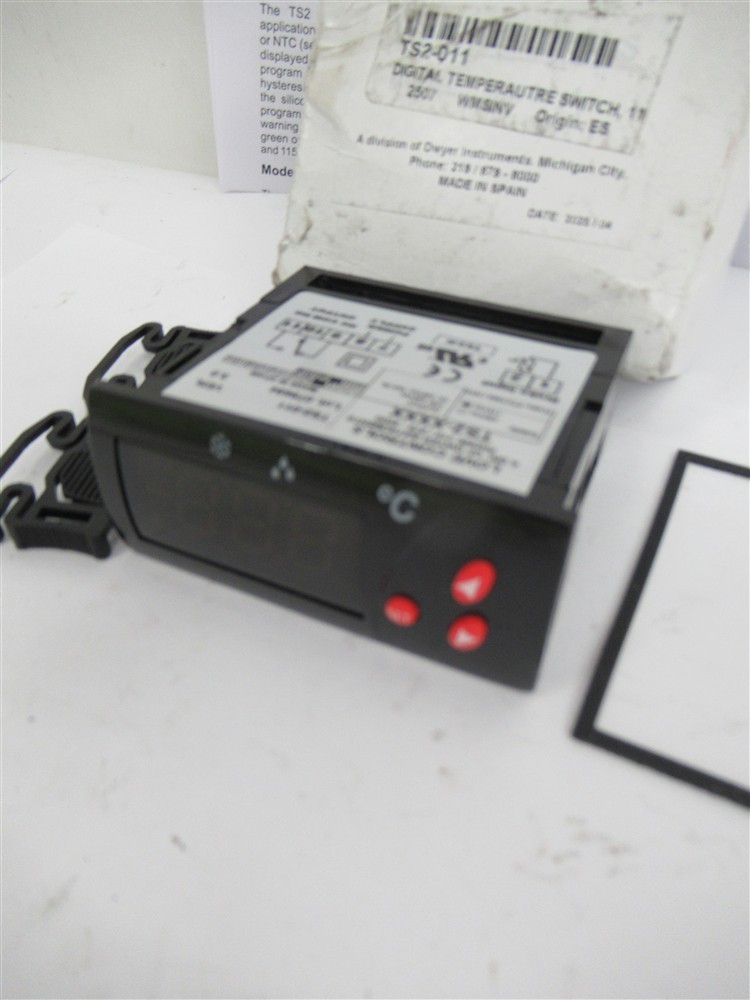 Love TS2-011 Digital Temperature Switch