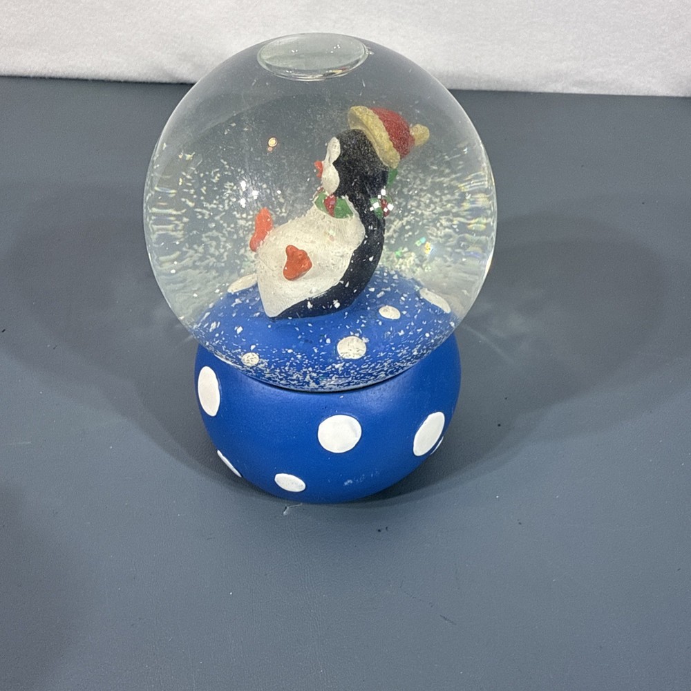 Penguin Snow globe Collectable