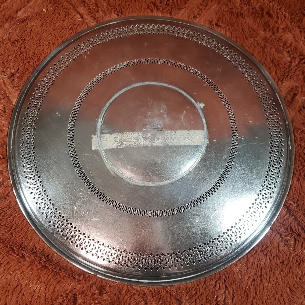 Meriden Silver Plate Co. Platter 10 In