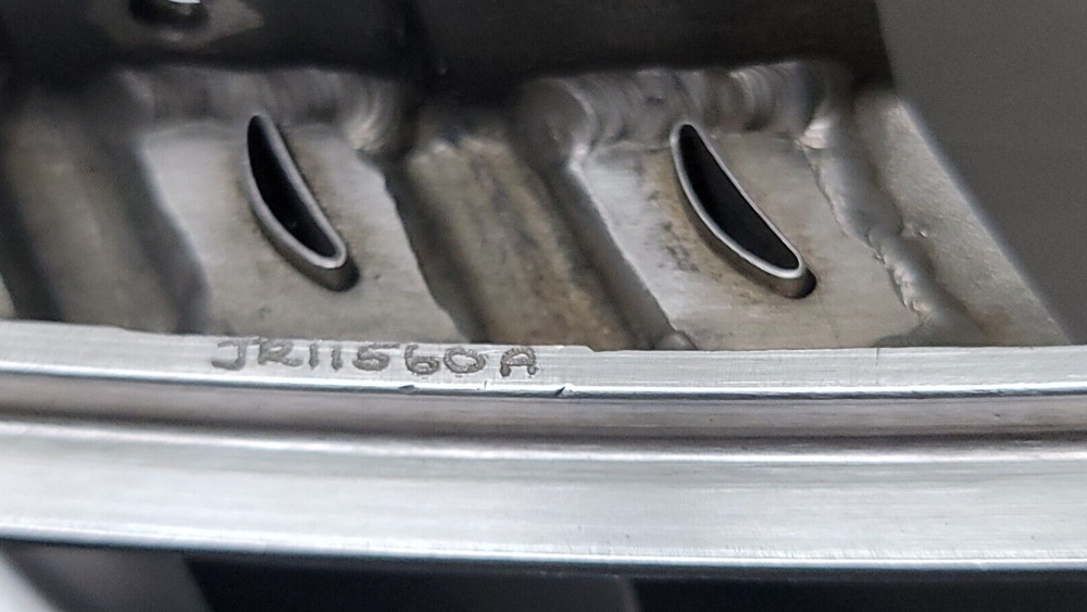 JET ENGINE TURBINE SEGMENT VANE ROLLS ROYCE - Part Number: JR11560A