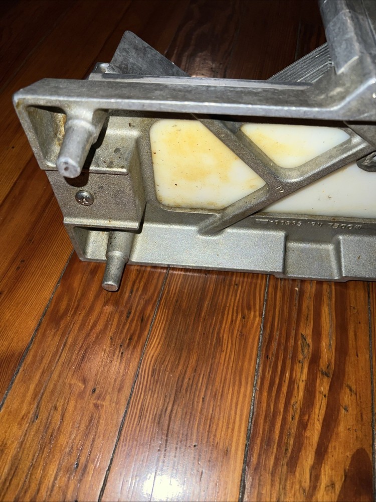 NEMCO EASY TOMATO 3/8" COUNTERTOP SLICER MODEL 56600