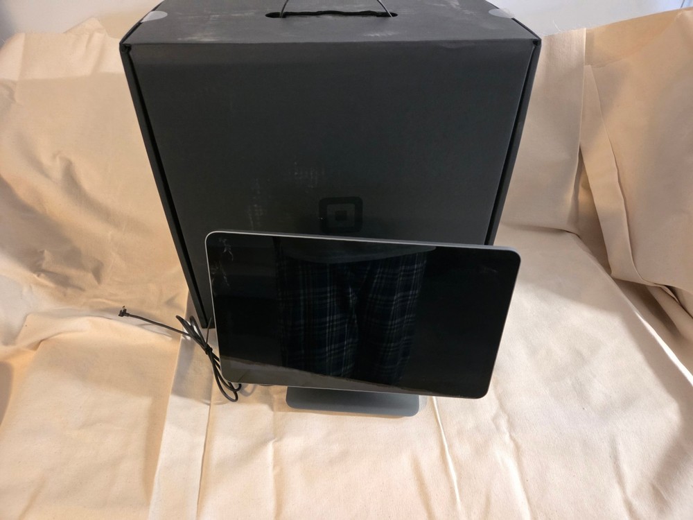 Square Register POS System - Square-Terminal-Reader-Cash Drawer Great Condition