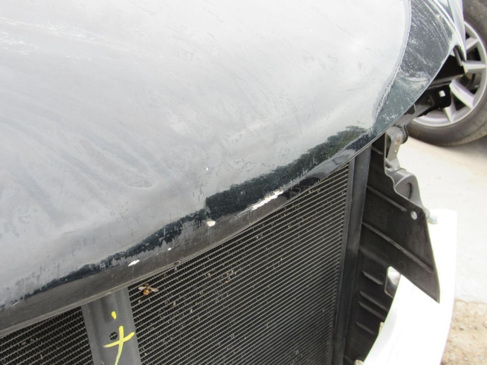 MDX 2014 Glove Box 1073391