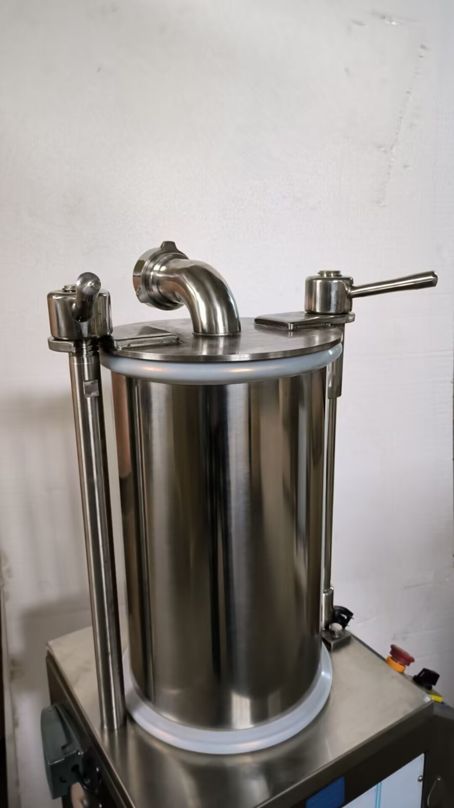 Hydraulic 57 lb. Sausage Stuffer | Automatic 110V | 882 lb/h | Sausage Filling