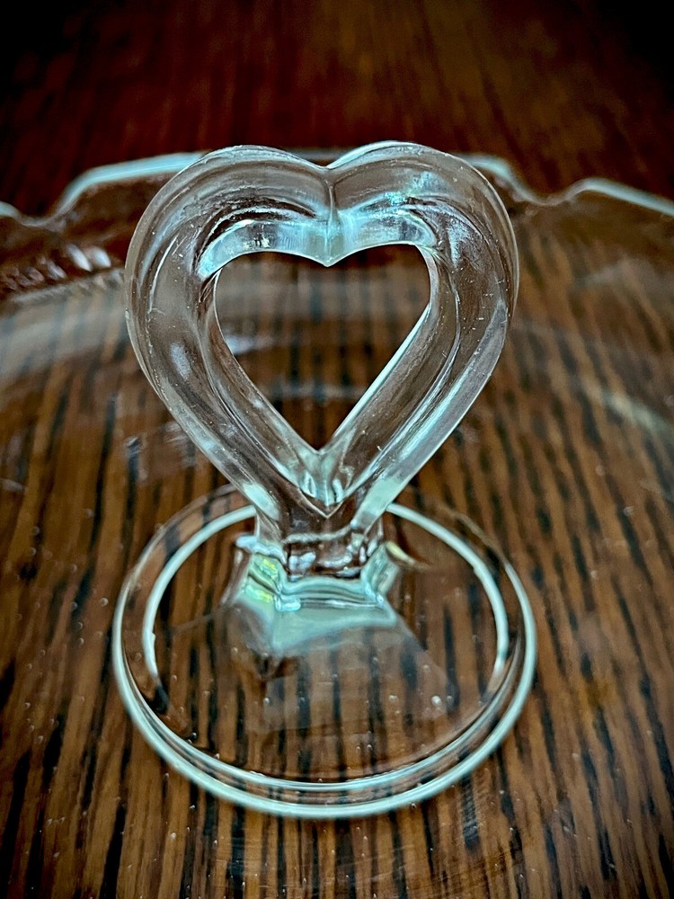 Nice Clear Glass Server Dish With Heart Handle - 6 1/2” Diameter
