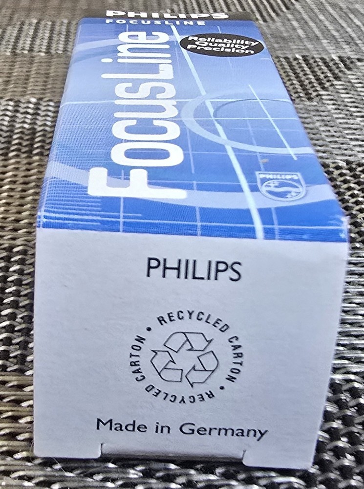 Philips Focusline Projection Lamp Type 5761 6V 30W G4 Bulb Microscope light