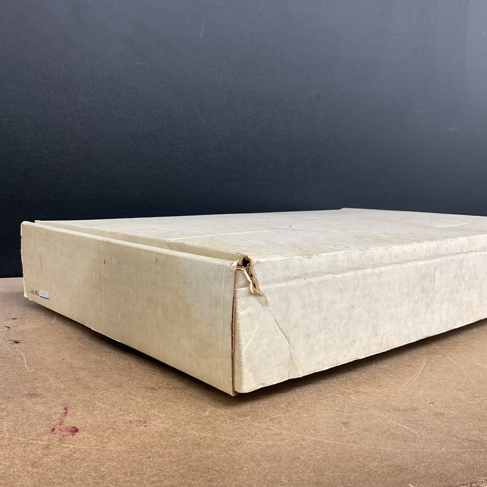 Zercom Corporation 10 Zone Patch Switch Speaker Selection Panel - Factory Sealed