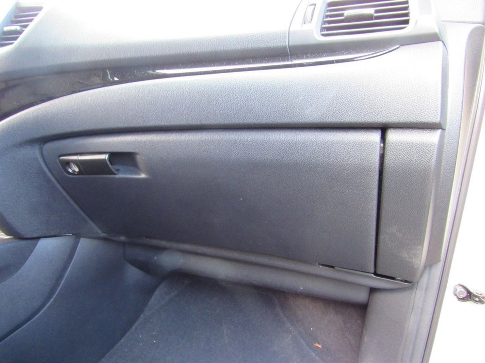 PILOT     2018 Glove Box 1064706