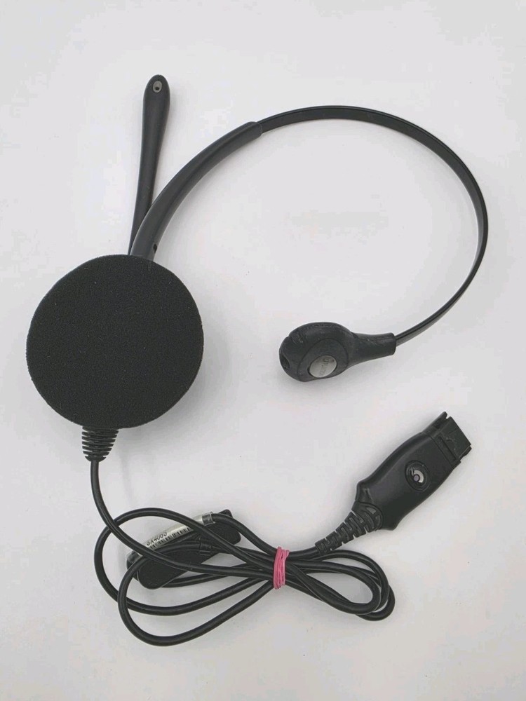 Plantronics Vista M22 Universal Audio Processor amplifier with matching headset