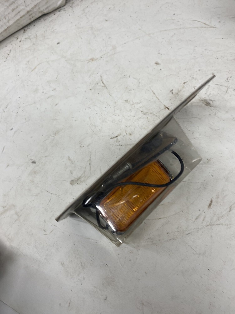 Pilot Navigator NV-5027A Rectangular Side Marker Clearance Light